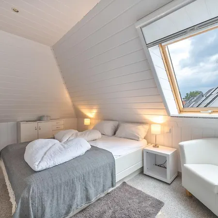 Am Fuer 4 Personen 120 M² * Göhren-Lebbin